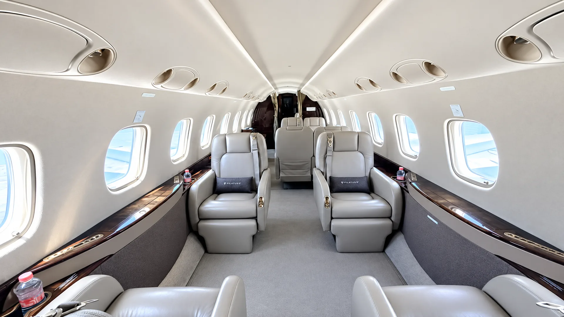 Cabina gris fresca de Fly Select